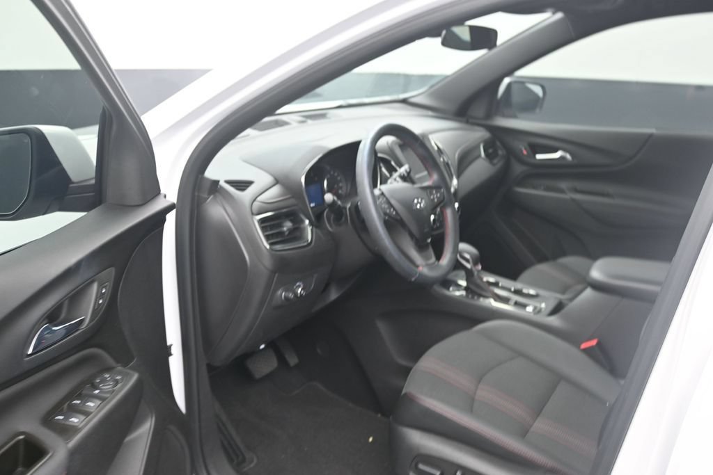 Used 2024 Chevrolet Equinox RS FWD image 10