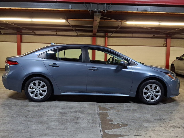 Used 2022 Toyota Corolla LE FWD image 7