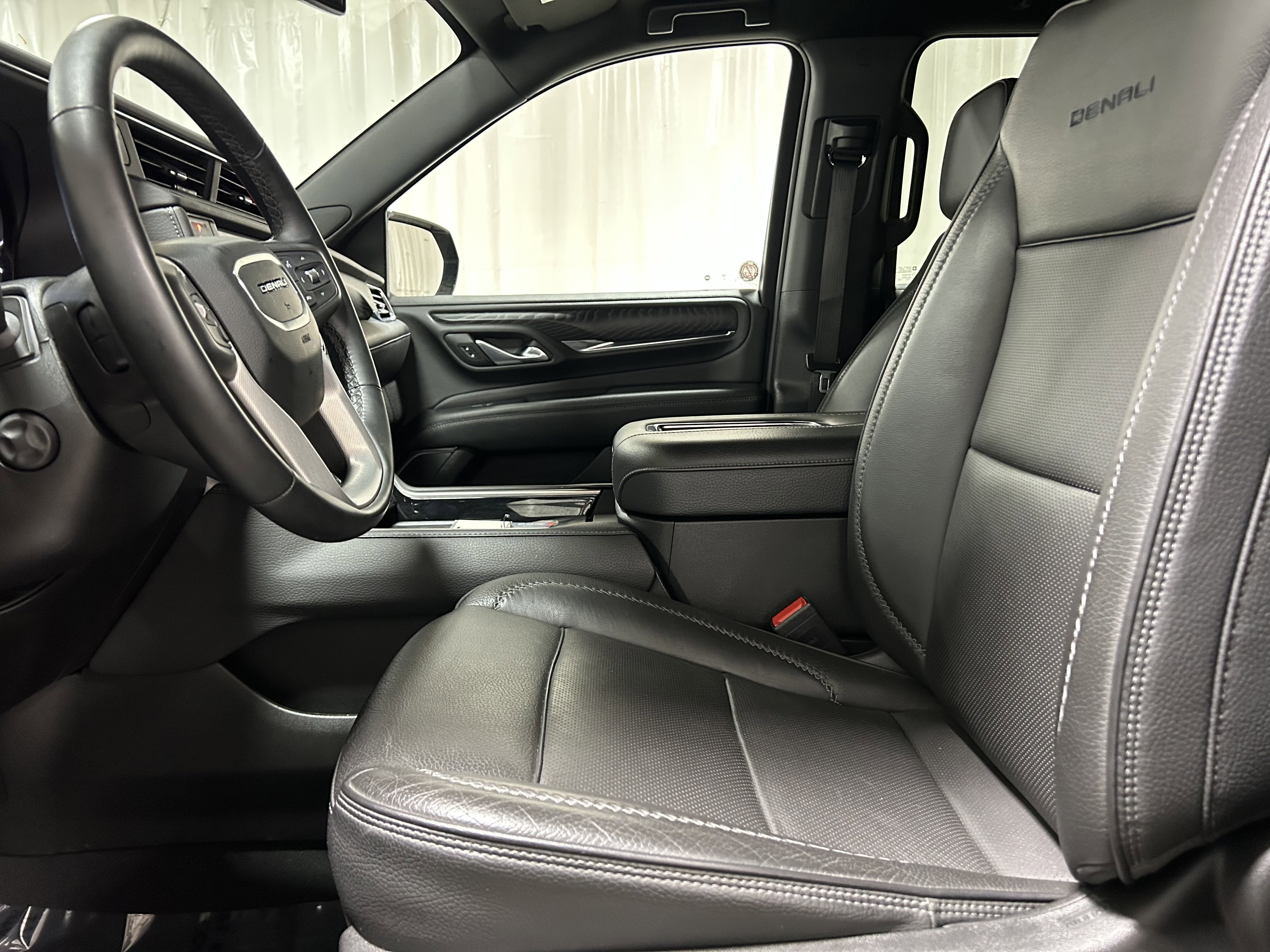 Certified 2023 GMC Yukon XL Denali image 14