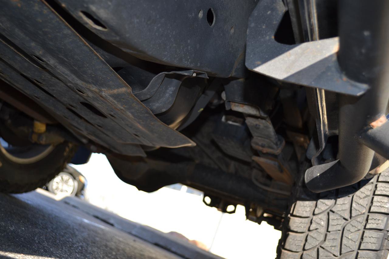 Used 2016 Nissan Frontier PRO-4X w/ Pro-4x Luxury Package image 59