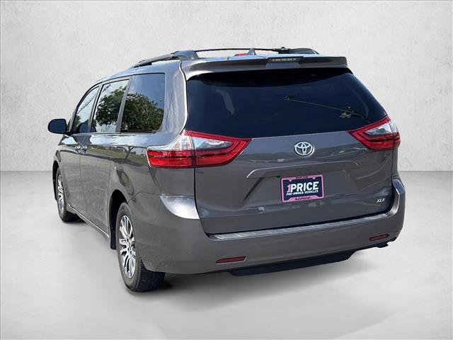 Used 2020 Toyota Sienna XLE FWD image 4