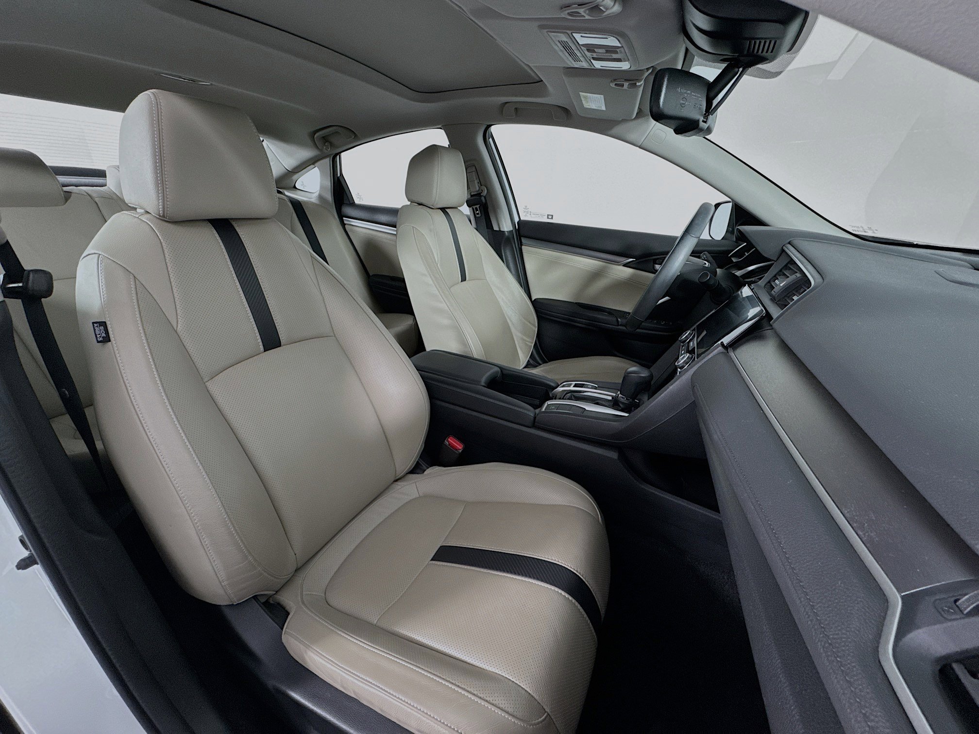 Used 2017 Honda Civic Touring image 29