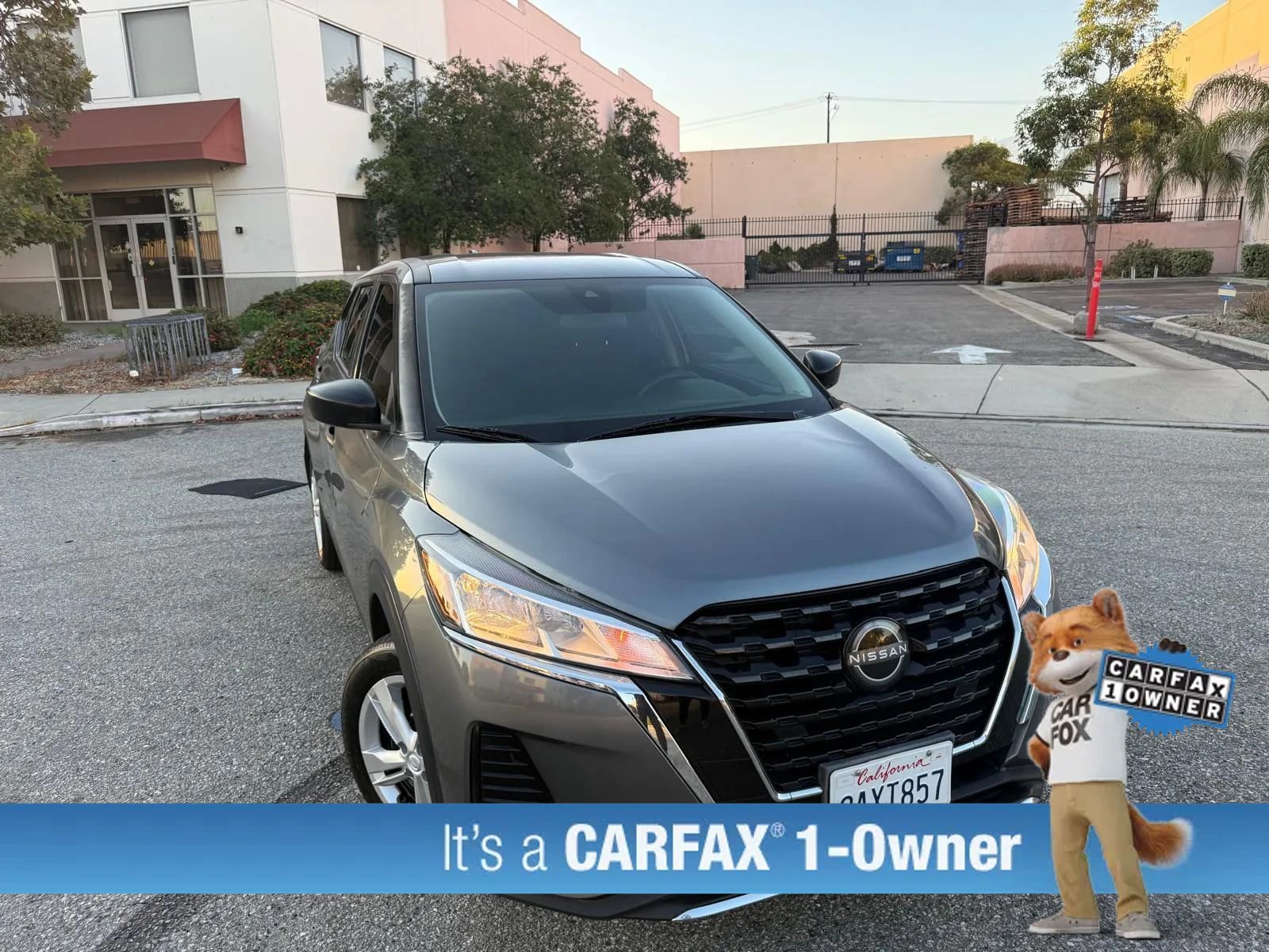Used 2022 Nissan Kicks S FWD image 3
