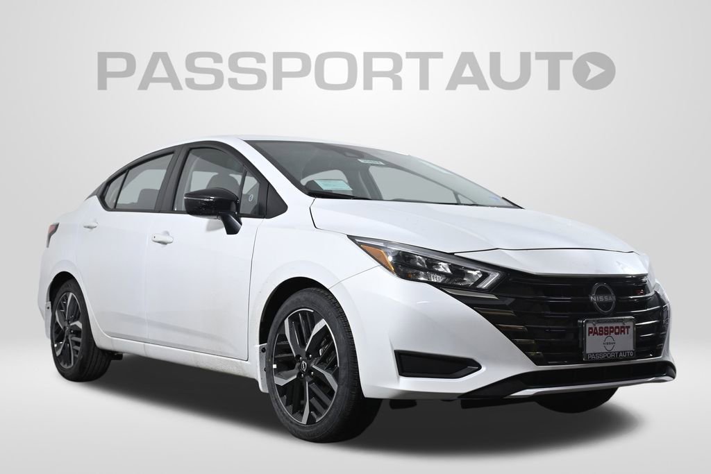 New 2025 Nissan Versa SR w/ Trunk Package image 3