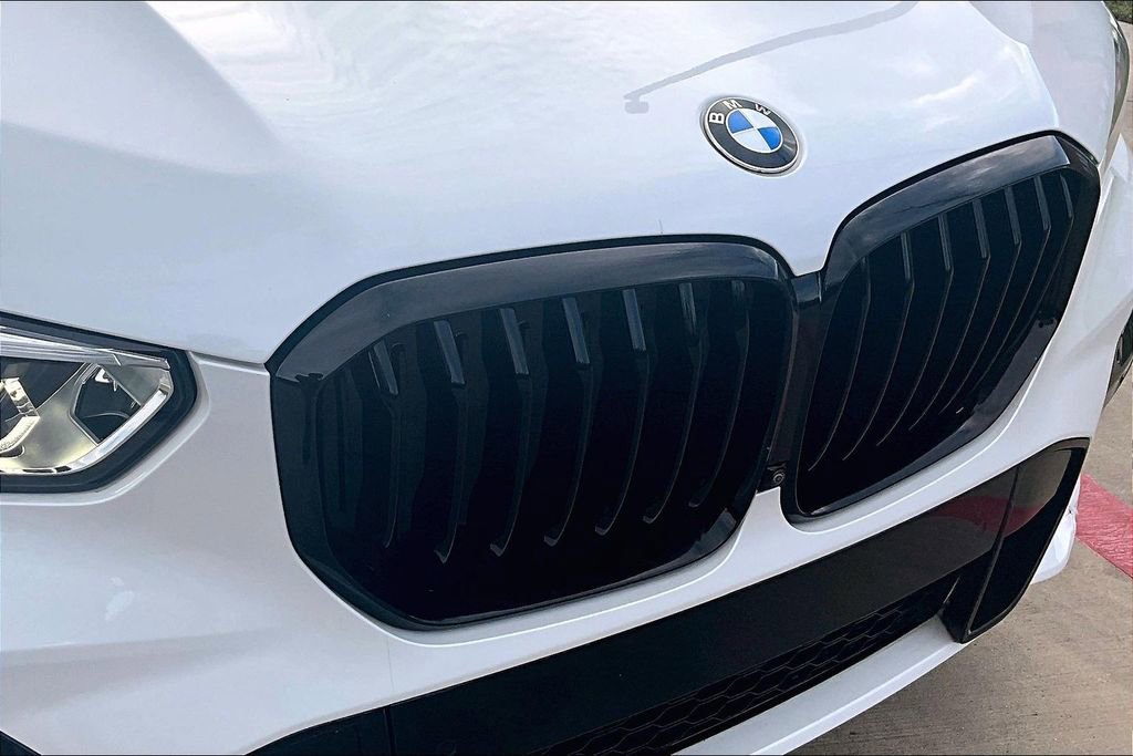 Used 2021 BMW X5 xDrive40i w/ M Sport Package image 36