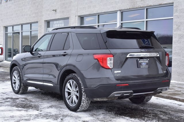 Used 2020 Ford Explorer XLT w/ Equipment Group 202A image 4