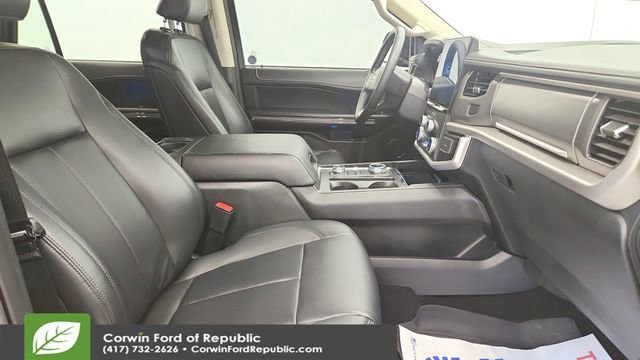 Used 2024 Ford Expedition XLT image 27