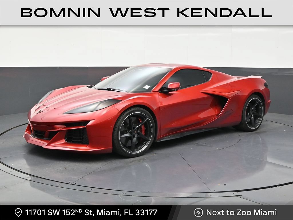 Used 2025 Chevrolet Corvette E-Ray w/ Stealth Interior Trim Package AWD/4WD image 1