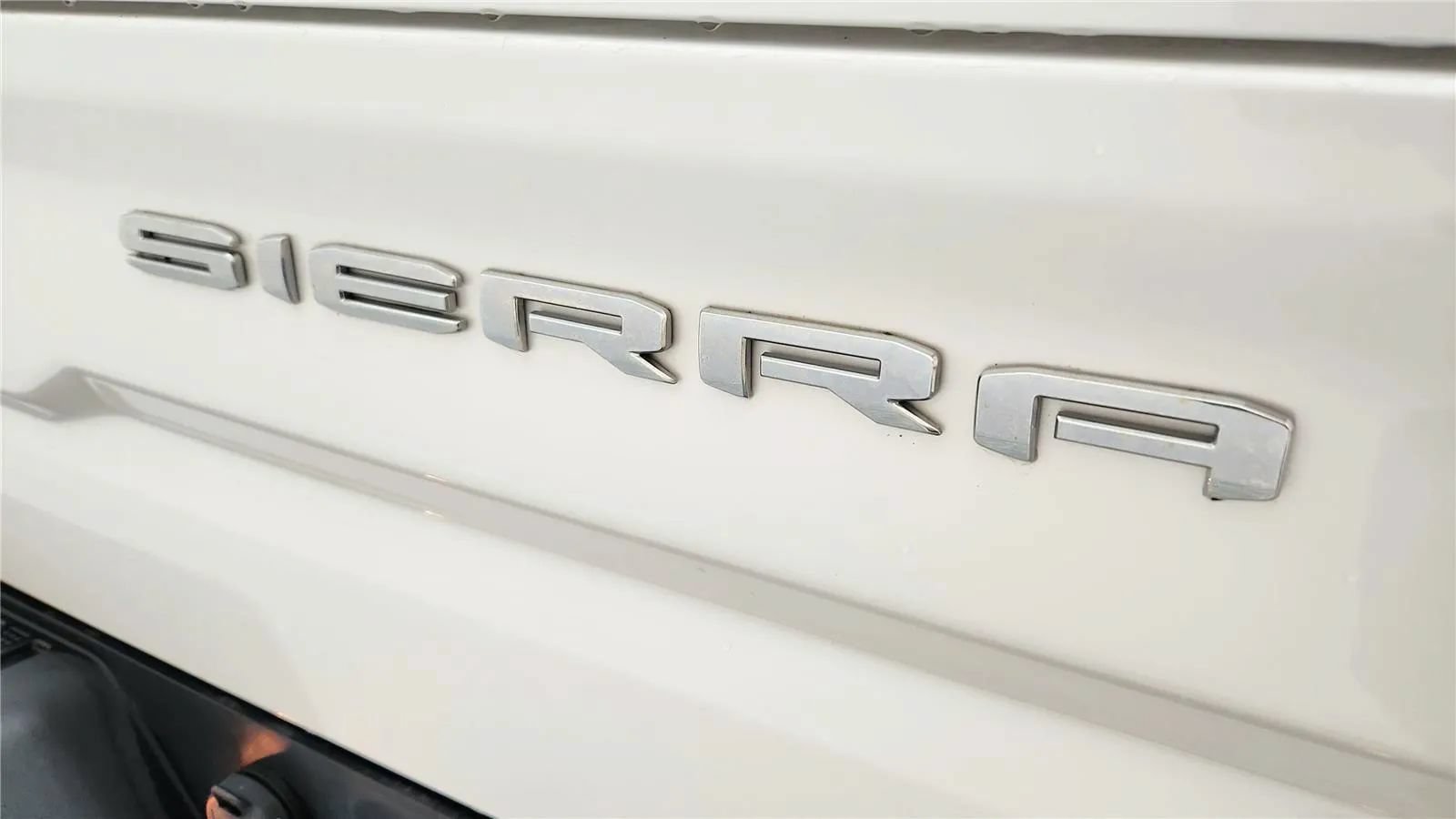 Used 2020 GMC Sierra 1500 SLT w/ SLT Convenience Package AWD/4WD image 17