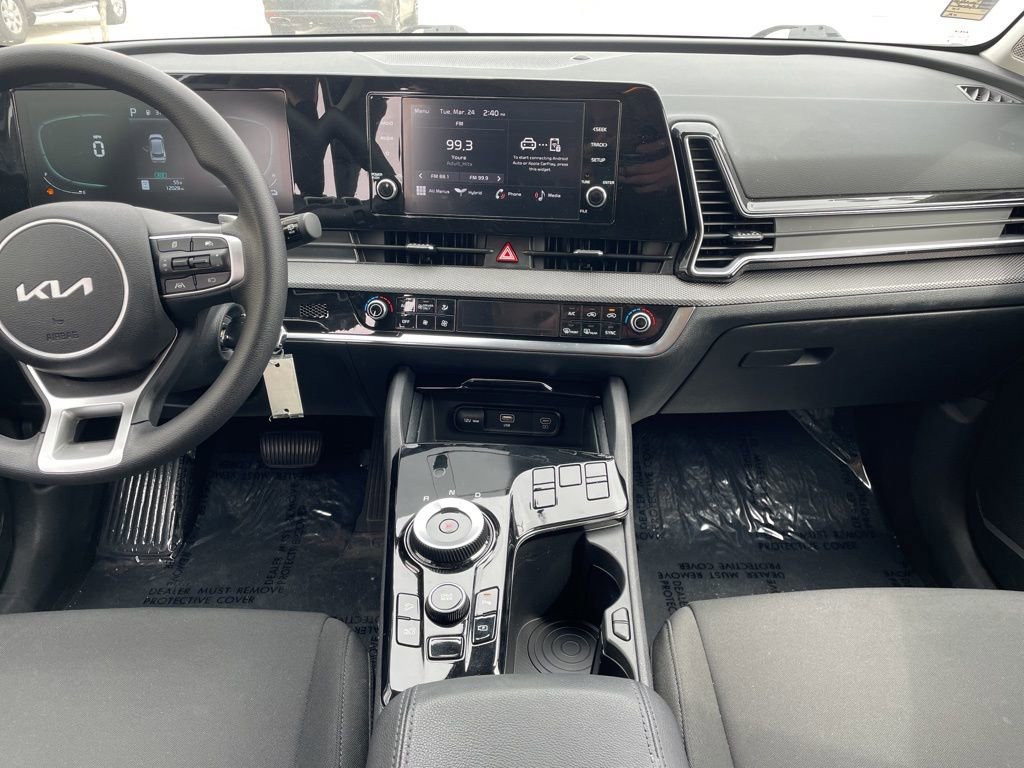 Used 2024 Kia Sportage LX FWD image 11