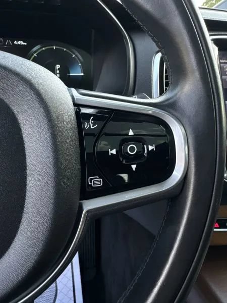 Used 2018 Volvo XC90 T6 Inscription w/ Convenience Package AWD/4WD image 32