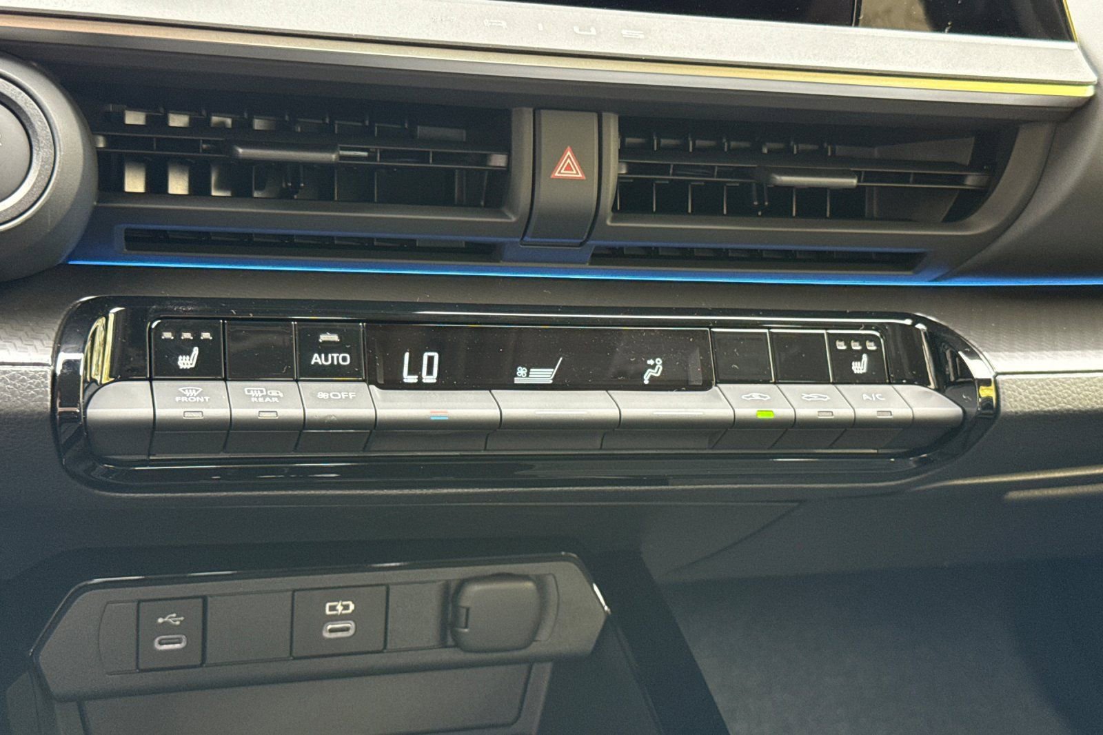 New 2026 Toyota Prius Plug-In Hybrid image 21