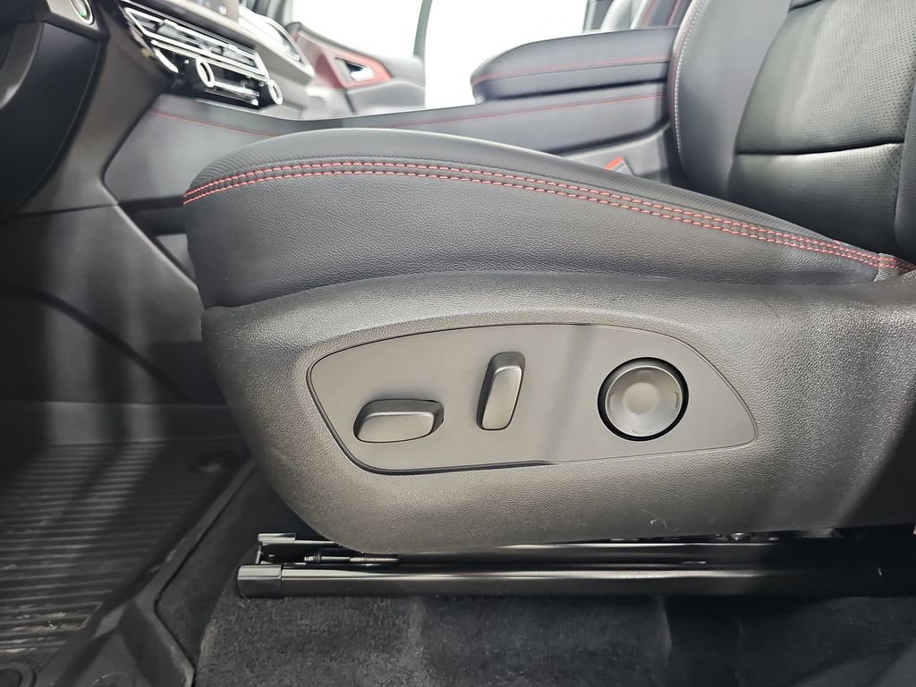 Certified 2025 Chevrolet Traverse RS w/ LPO, Floor Liner Package image 37