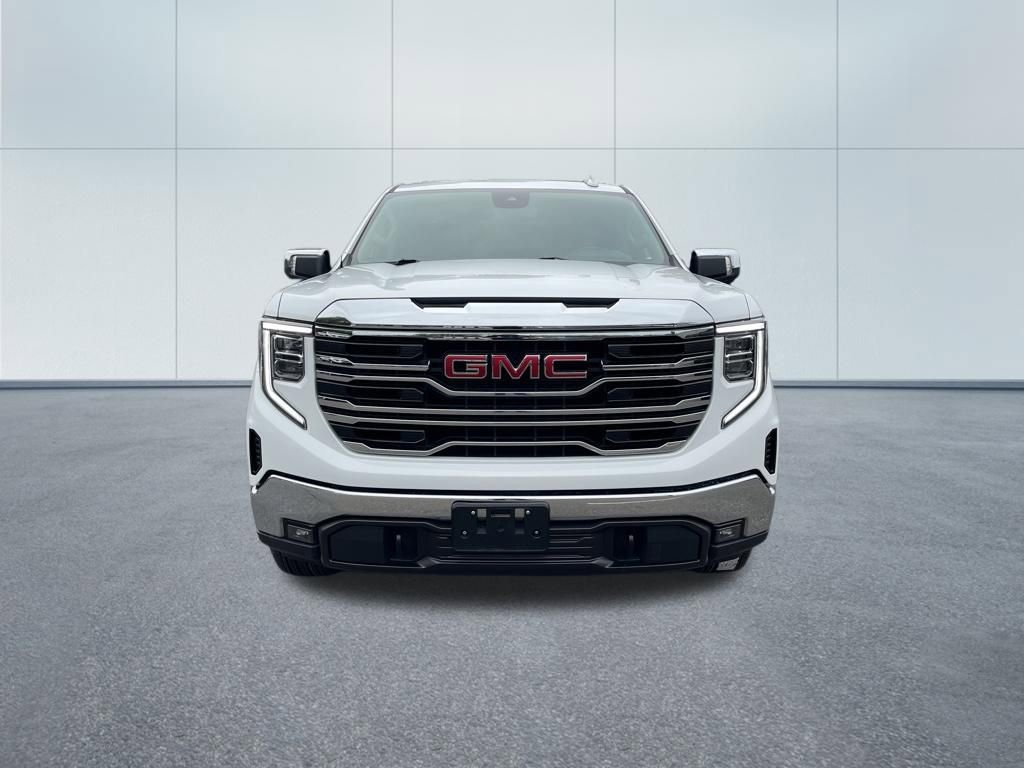Used 2024 GMC Sierra 1500 SLT image 3