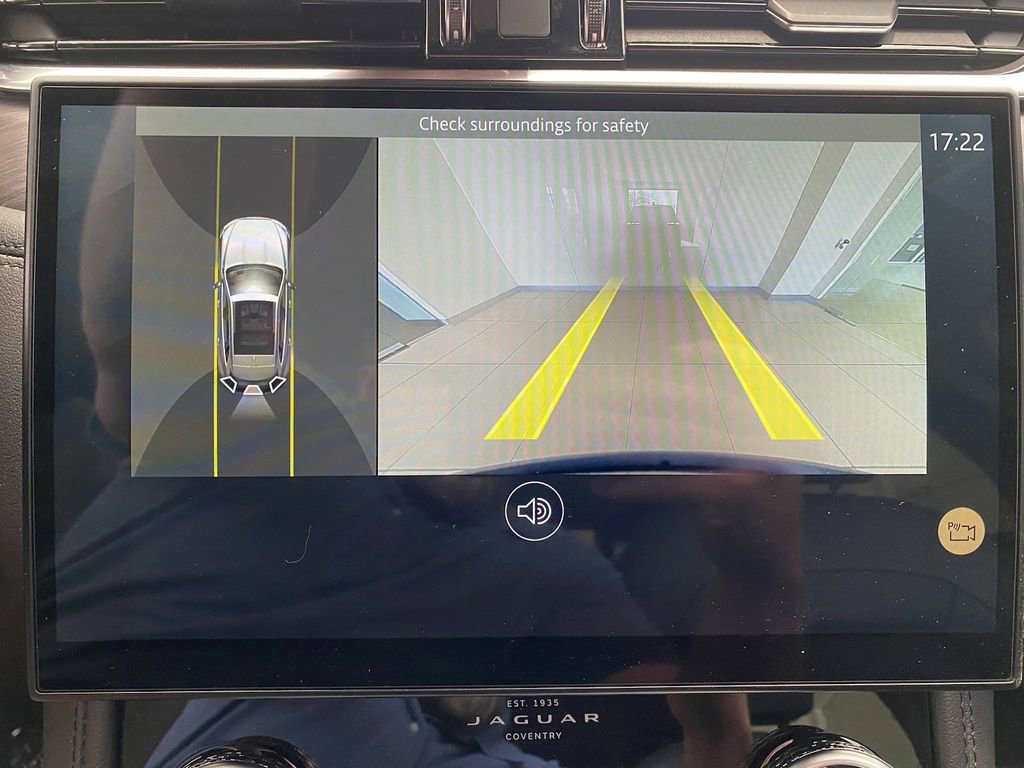 New 2023 Jaguar F-PACE S image 20