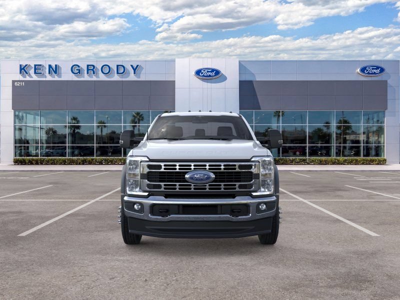New 2026 Ford F550 4x4 Regular Cab Super Duty image 6