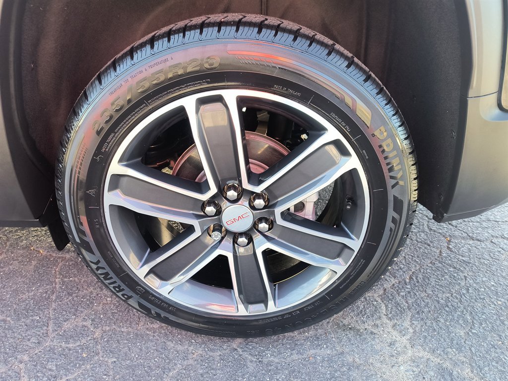 Used 2021 GMC Acadia SLT w/ Preferred Package image 11