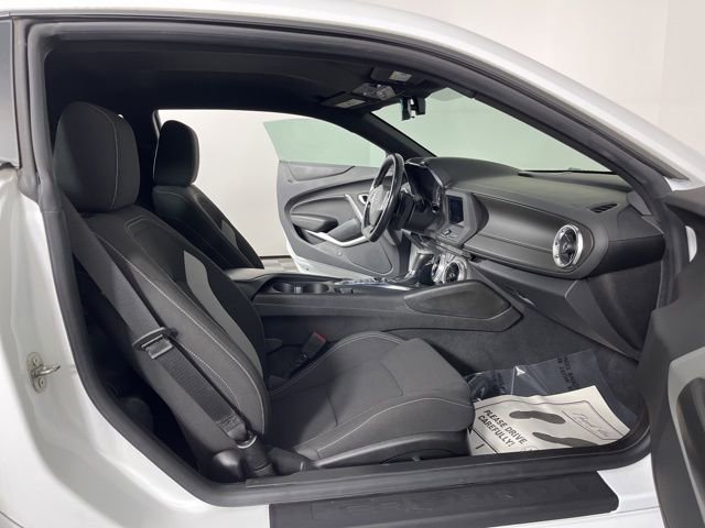 Used 2022 Chevrolet Camaro LT image 38