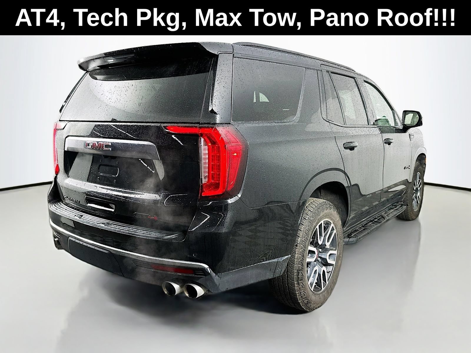 Used 2024 GMC Yukon AT4 w/ Technology Package AWD/4WD image 8