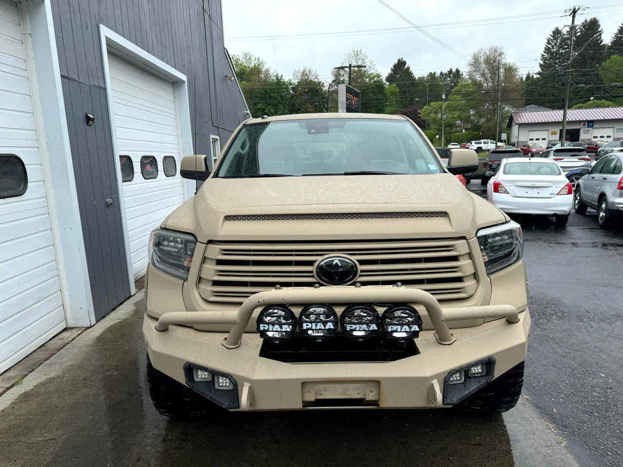 Used 2018 Toyota Tundra Limited image 2