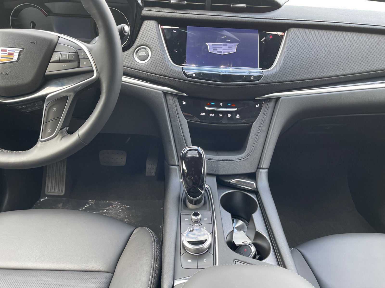 New 2025 Cadillac XT5 Premium Luxury image 12