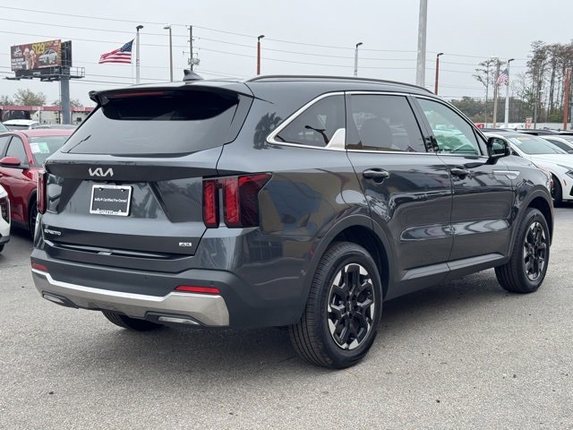 Certified 2024 Kia Sorento S image 3