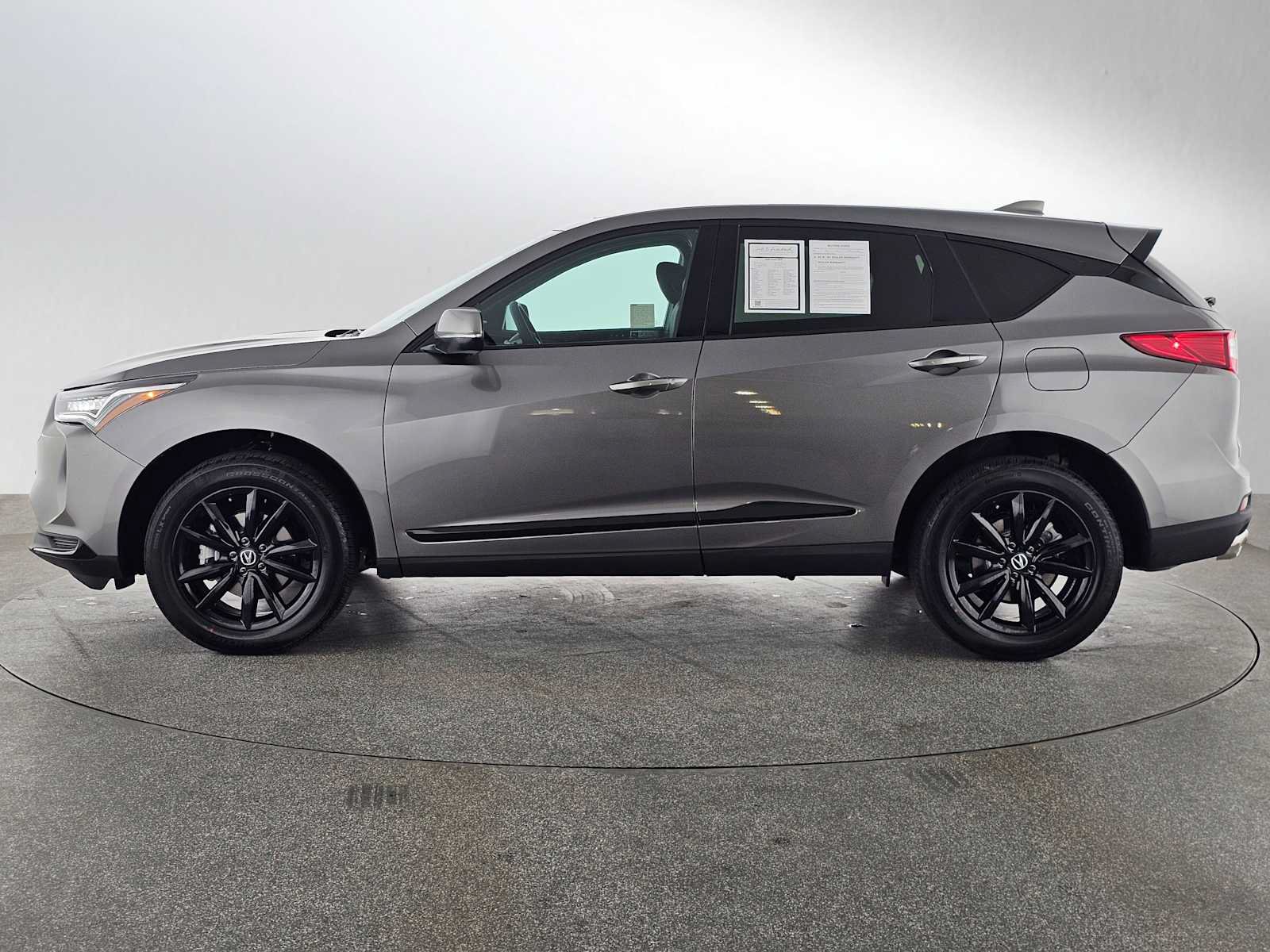 Used 2026 Acura RDX SH-AWD image 6