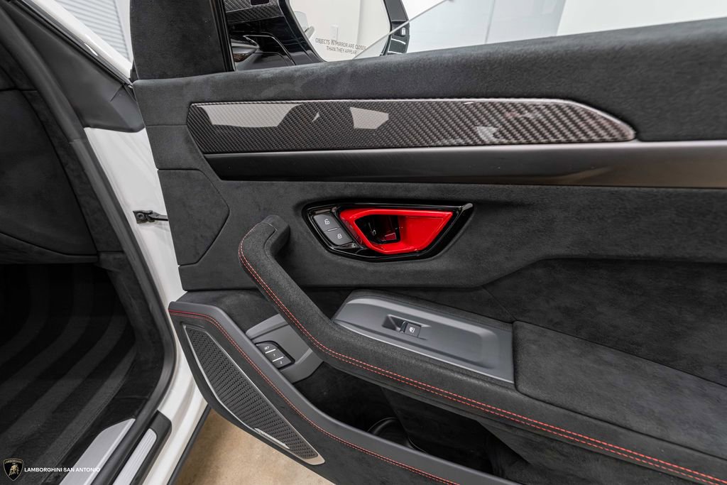 Used 2023 Lamborghini Urus Performante AWD/4WD image 36