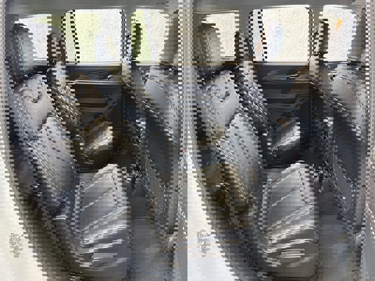 Used 2023 Jeep Grand Cherokee L Limited w/ Black Appearance Package image 47