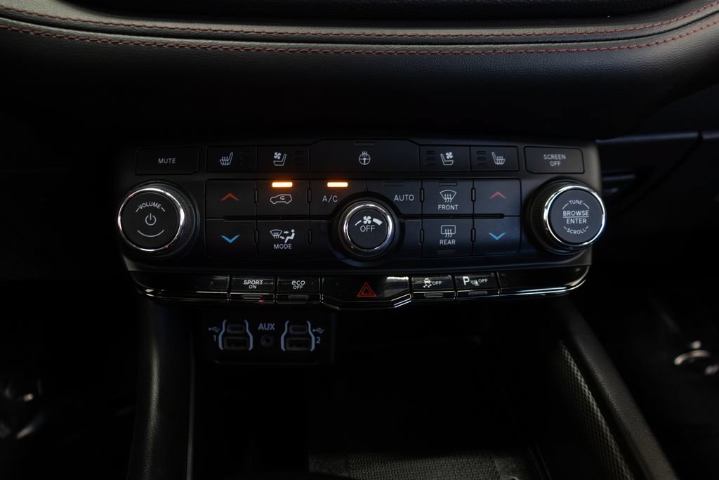 Used 2022 Dodge Durango R/T RWD image 33