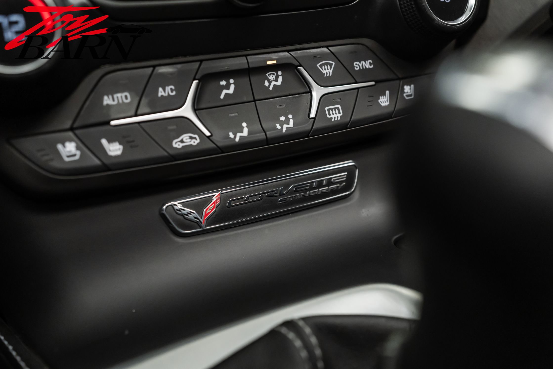 Used 2014 Chevrolet Corvette Z51 w/ 2LT Preferred Equipment Group image 47