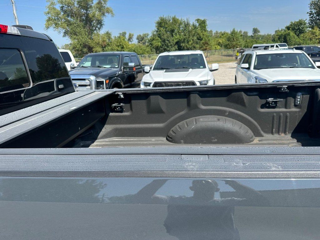 Used 2021 Ford F350 Platinum AWD/4WD image 10