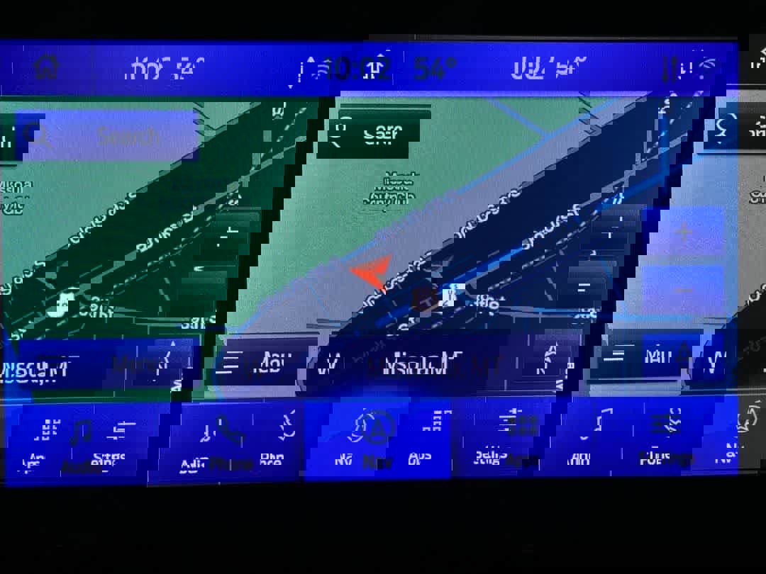 Used 2020 Ford Explorer XLT w/ Equipment Group 202A AWD/4WD image 21