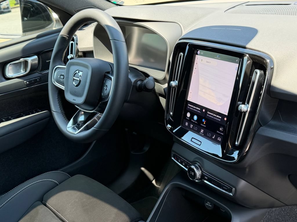 Certified 2023 Volvo C40 P8 Recharge Ultimate AWD/4WD image 13