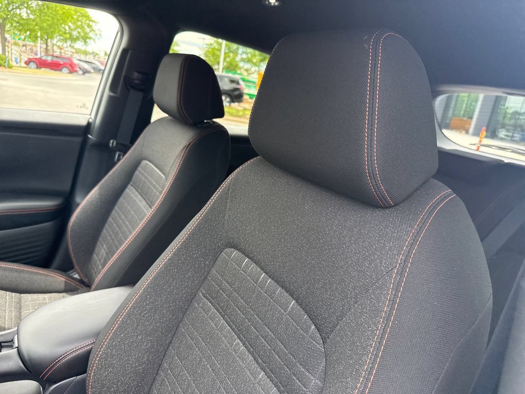 Certified 2025 Honda HR-V Sport image 12