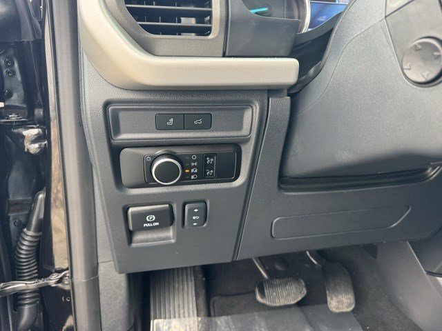 Certified 2024 Ford Expedition XLT image 15