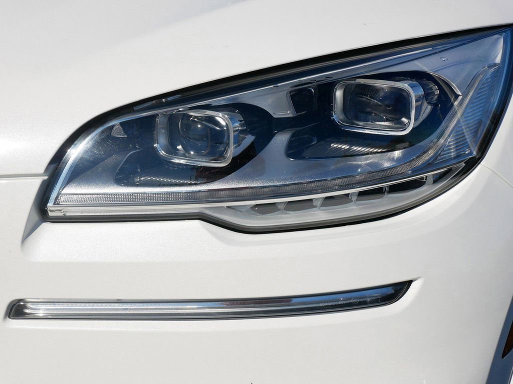 Used 2023 Lincoln Aviator Black Label w/ Dynamic Handling Package image 5