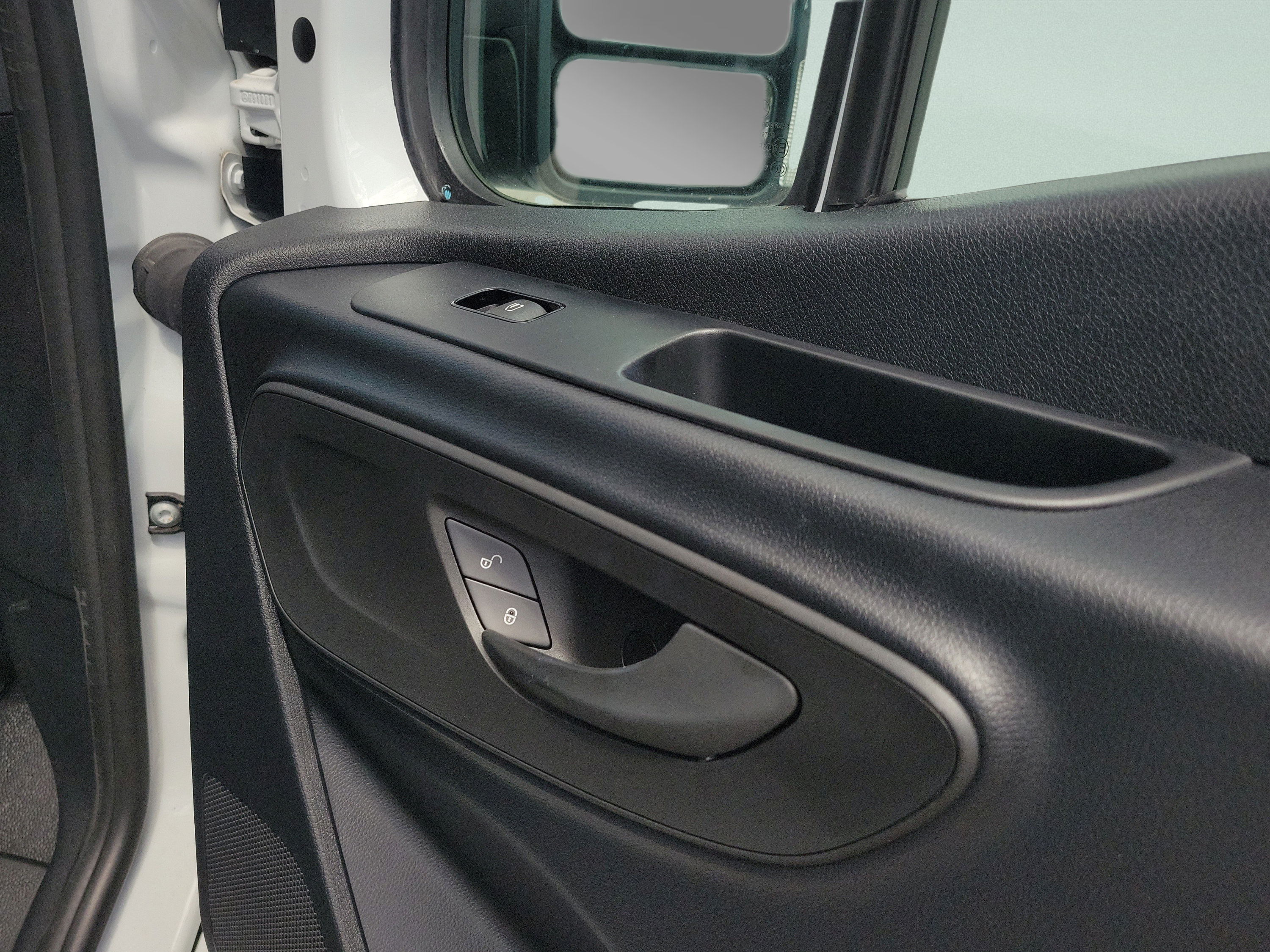New 2025 Mercedes-Benz Sprinter 2500 image 11