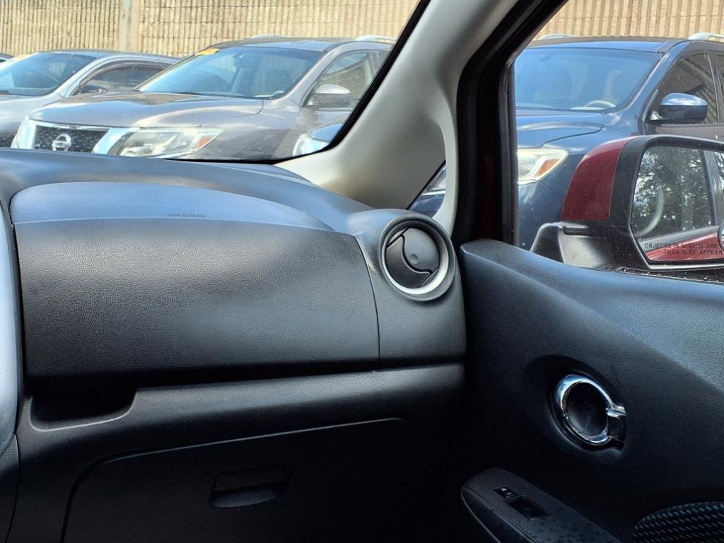 Used 2014 Nissan Versa Note SV image 17