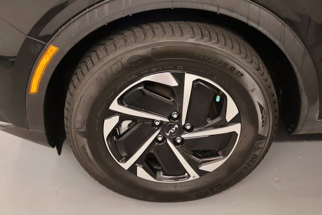 Used 2023 Kia Sportage LX image 6