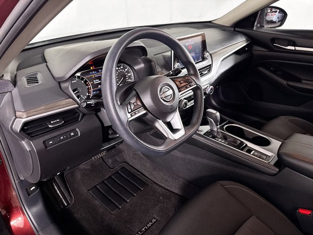 Certified 2023 Nissan Altima 2.5 SV AWD/4WD image 9