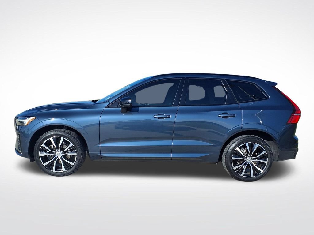 Certified 2024 Volvo XC60 B5 Plus w/ Protection Package Premier AWD/4WD image 5