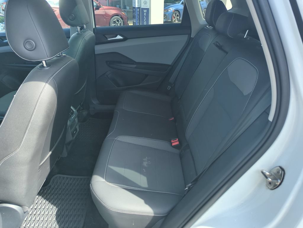 Certified 2023 Volkswagen Taos SE w/ Panoramic Sunroof Package FWD image 30