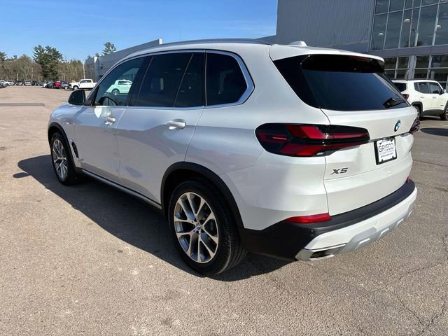 Used 2025 BMW X5 xDrive40i w/ Premium Package image 5