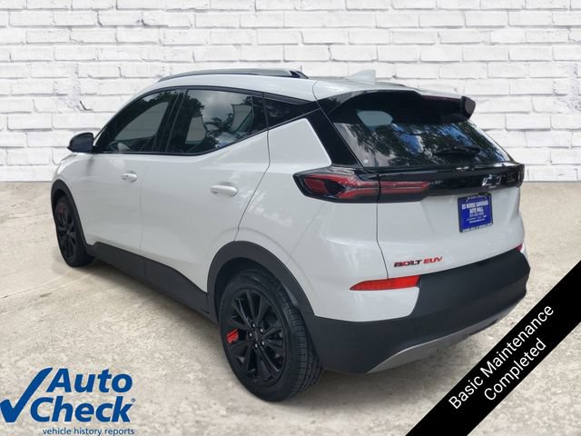 Used 2023 Chevrolet Bolt EUV LT w/ Comfort Package FWD image 2