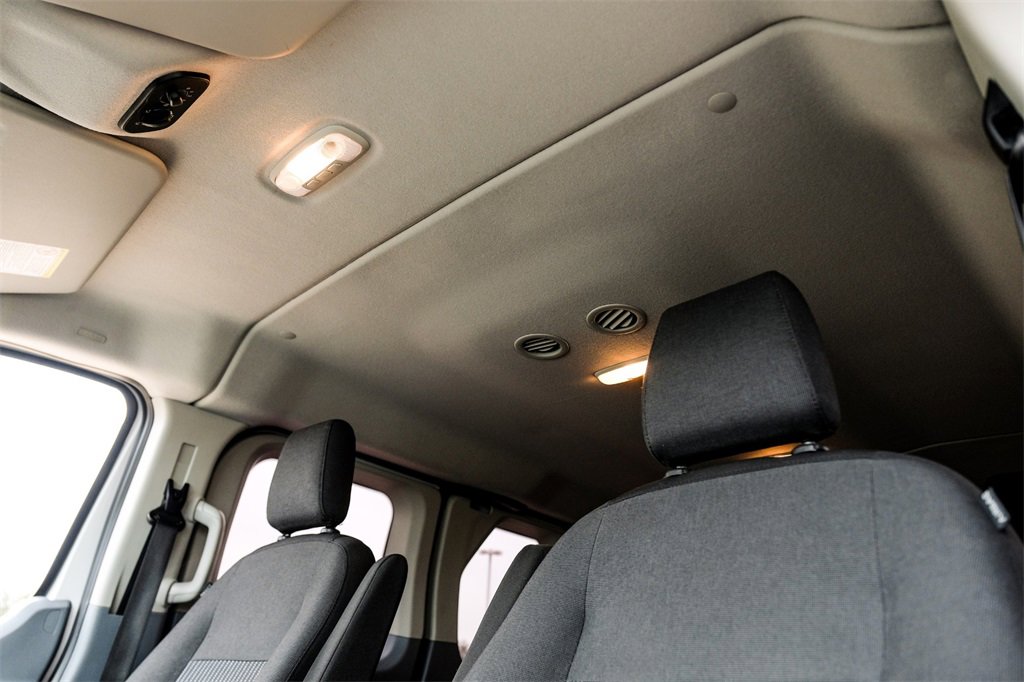 Used 2019 Ford Transit 350 XLT image 30