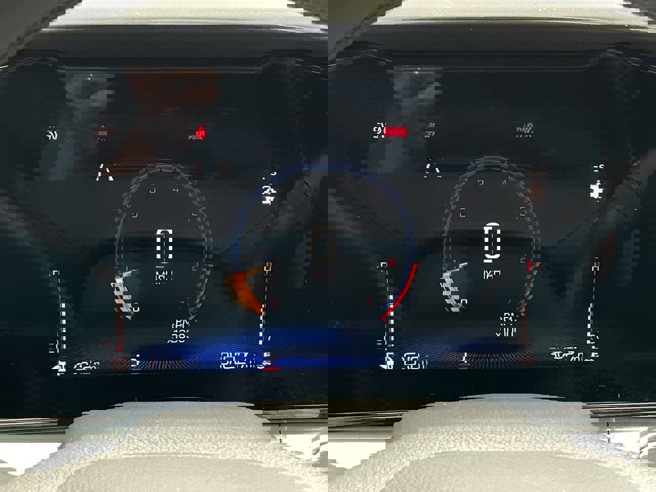 Used 2025 Chevrolet Trax LT w/ LT Convenience Package image 21