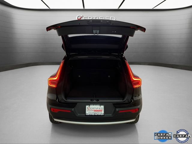 Used 2025 Volvo XC40 B5 Plus image 93