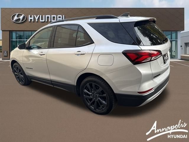 Used 2022 Chevrolet Equinox RS image 3
