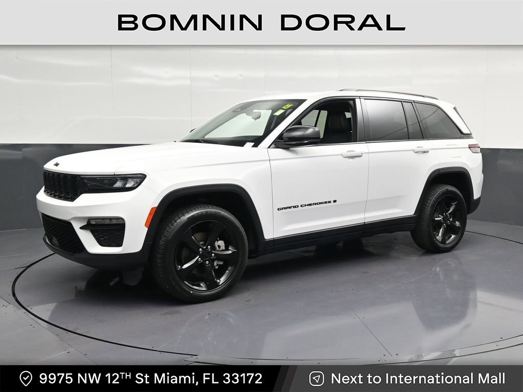 Used 2024 Jeep Grand Cherokee Limited w/ Black Appearance Package